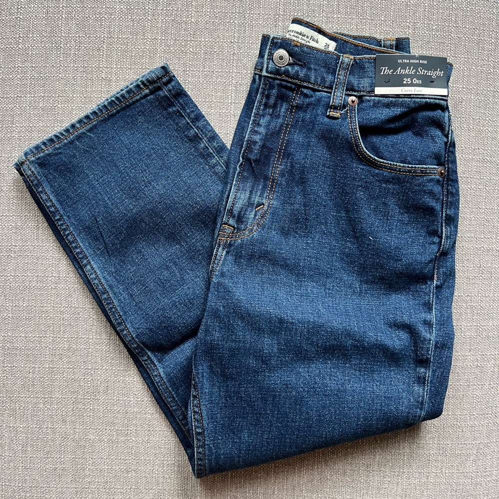 Abercrombie Ultra High Rise Ankle Straight Jeans